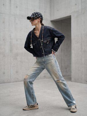 jachetă denim indigo cu detalii la maneci si mărgele